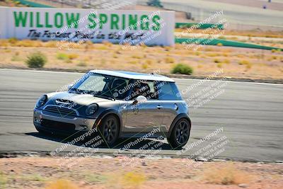 media/Oct-18-2025-Extreme Speed (Sat) [[d6d7e1fef1]]/Group 3 Purple/Session 2 (Turn 3)/